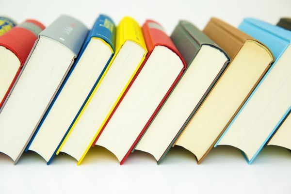 Bücherplausch, © CC0 (Quelle Pixabay)