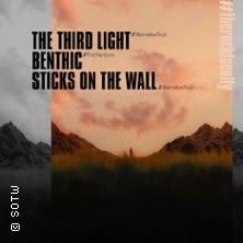 TTL x Benthic x Sticks On The Wall, © links im Bild