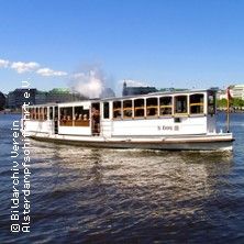 Alster-Museumslinie: ab Jungfernstieg zum Museum der Arbeit, © links im Bild