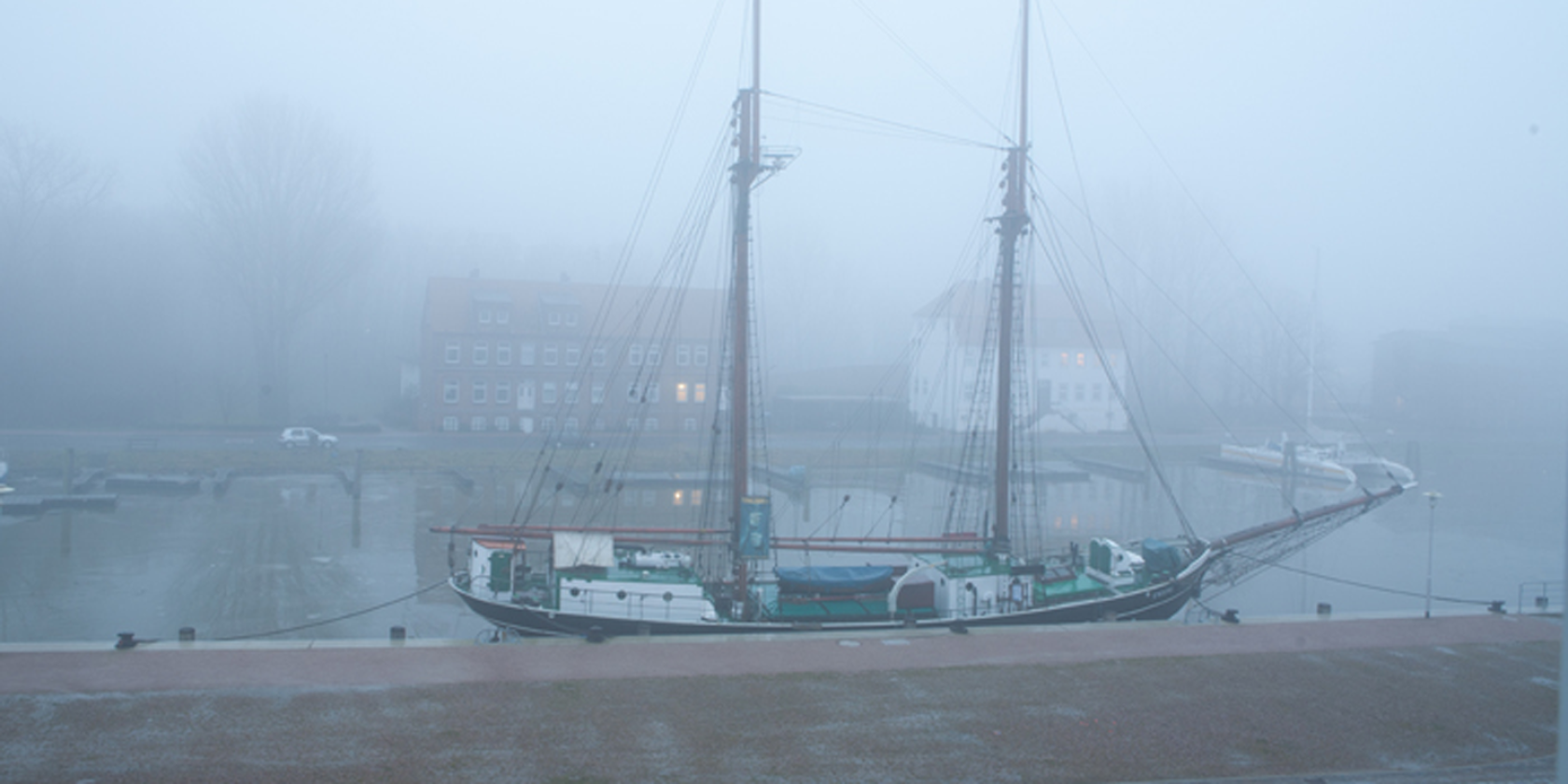 Hafen im Nebel, © Petra Becker