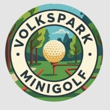 Logo von Volkspark Minigolf mit einem Golfball und Bäumen im Hintergrund.