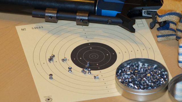 Pixabay_Brigitte_Klenner_air-pistol-479428_960_720, © Pixabay_Brigitte_Klenner