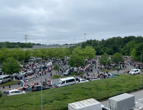 Flohmarkt IKEA Schnelsen
