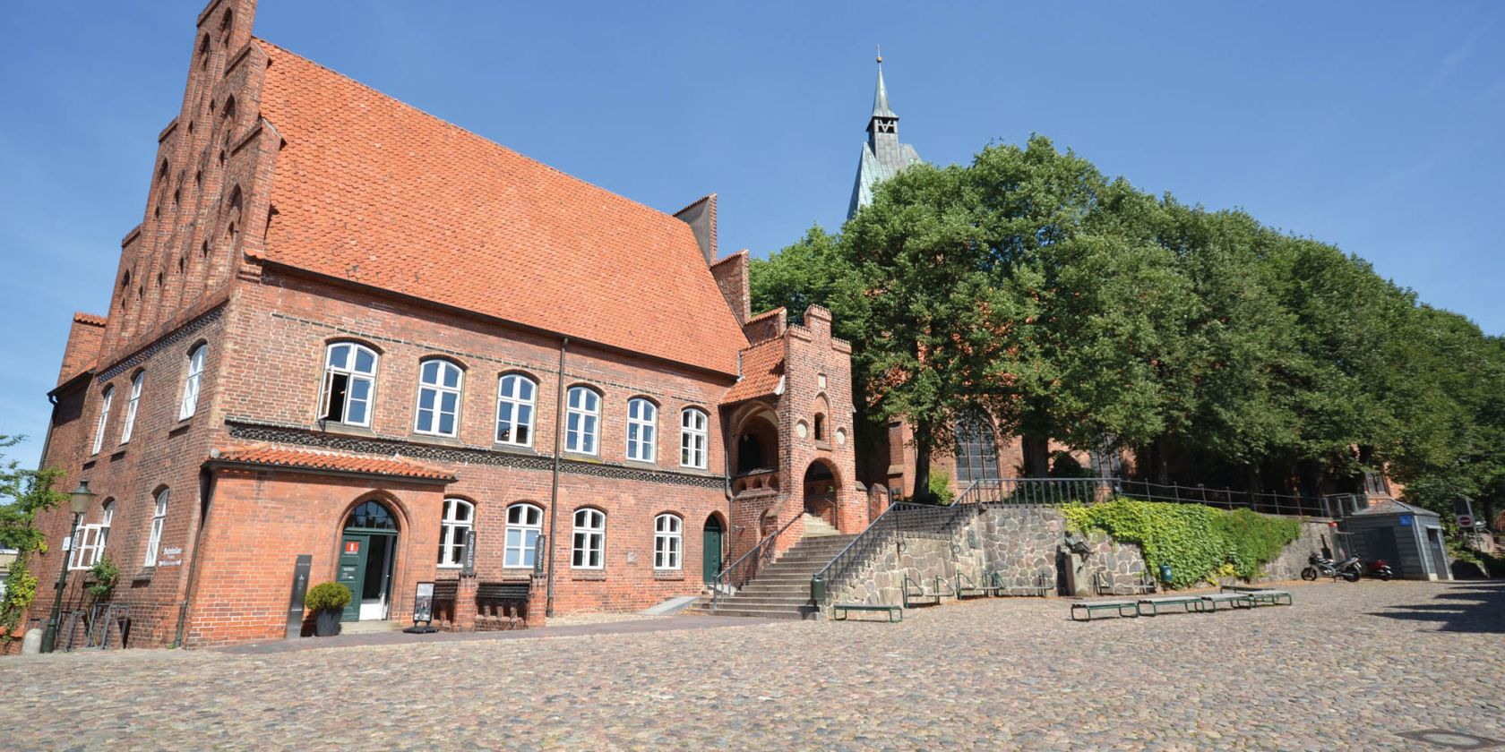 das-historische-rathaus-auf-dem-moellner-marktplatz, © Mölln Tourismus